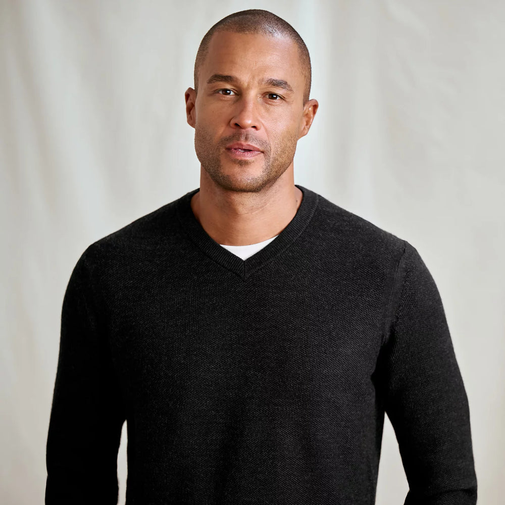 Orvis Men Merino Piqué V-Neck Sweater