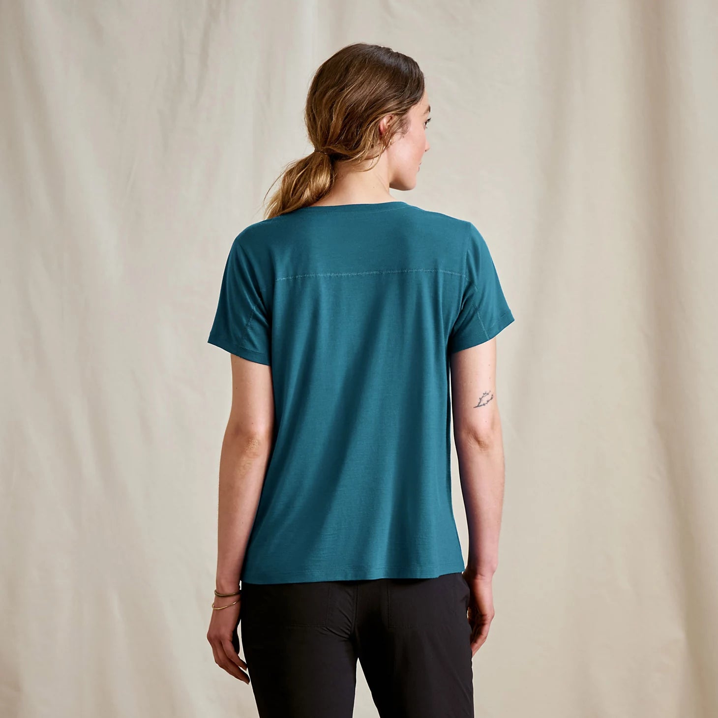 Orvis Women Women's Outbound Merino Short-Sleeve Tee