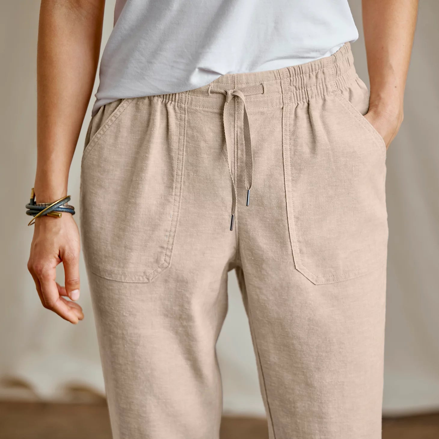 Orvis Women|Last Release Explorer Performance Linen Ankle Pants