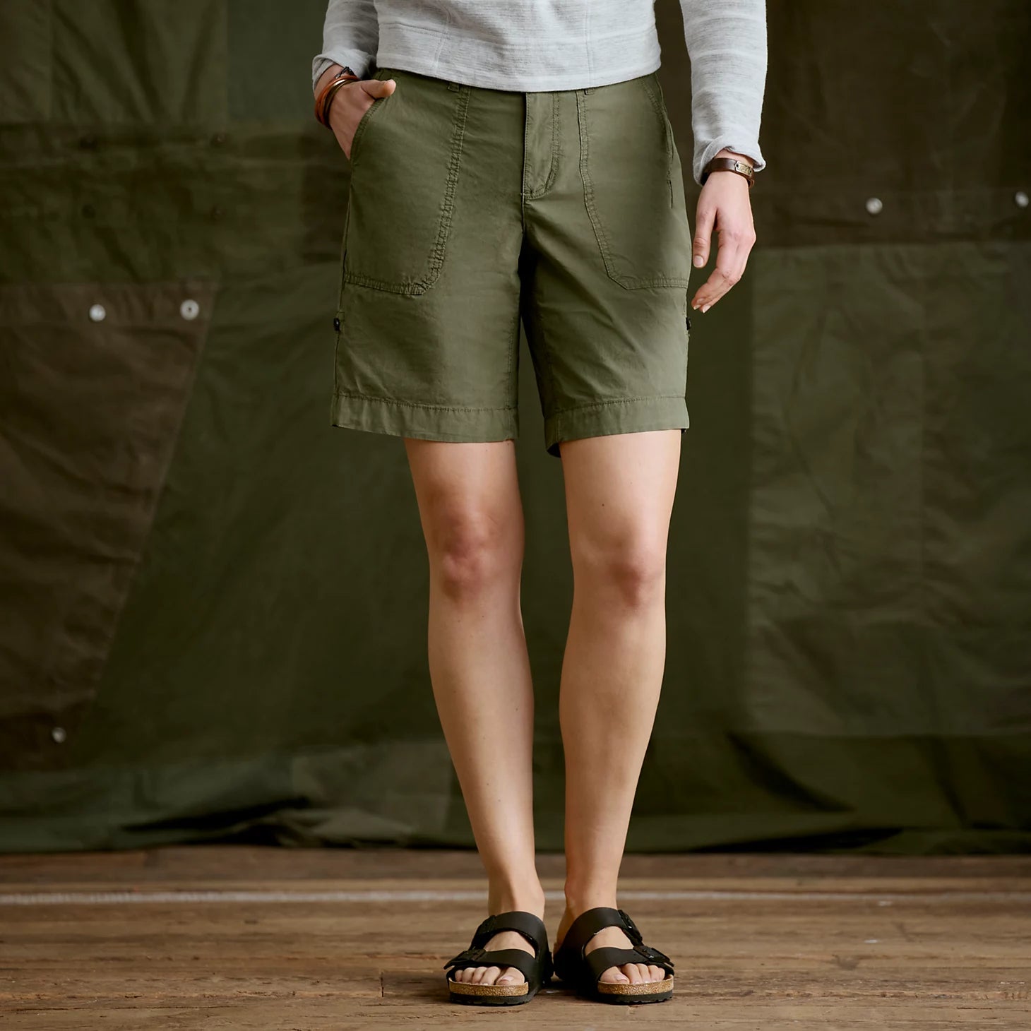 Orvis Women|Last Release Women's 1856 Stretch Poplin 9" Utility Shorts