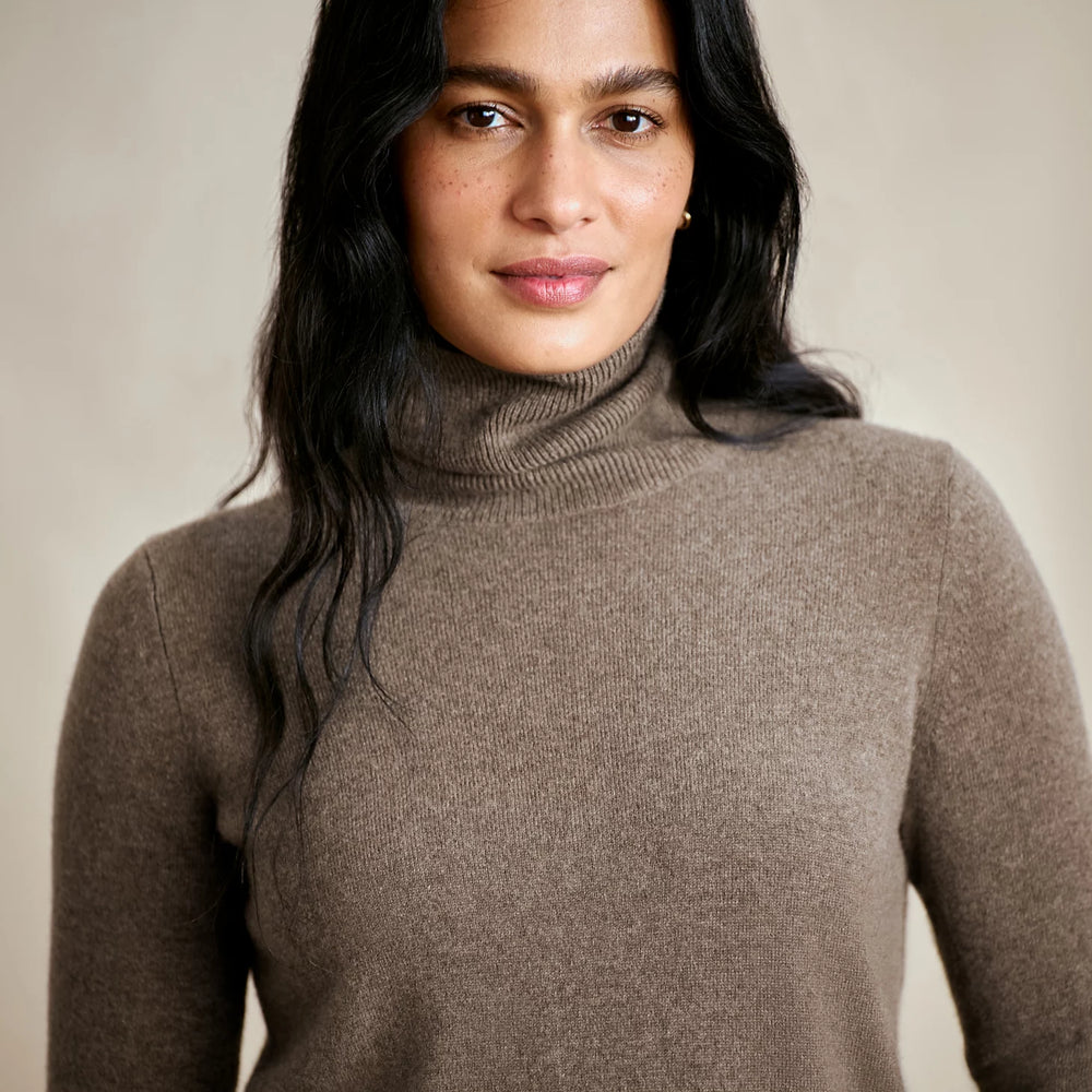 Orvis Women Classic Cashmere Turtleneck