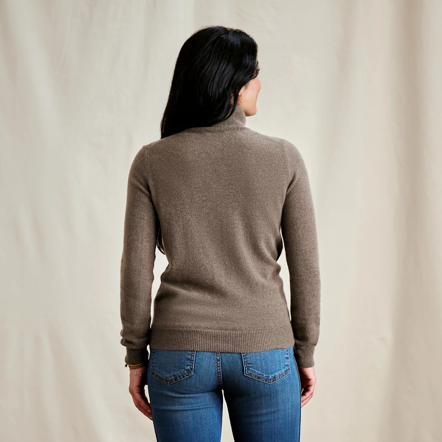 Orvis Women Classic Cashmere Turtleneck