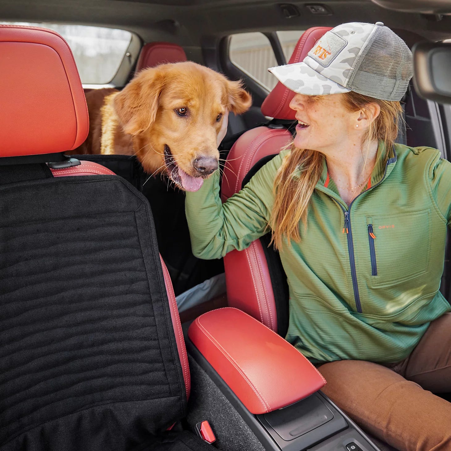 Orvis Dog Orvis Grip-Tight® Windowed Hammock Seat Protector